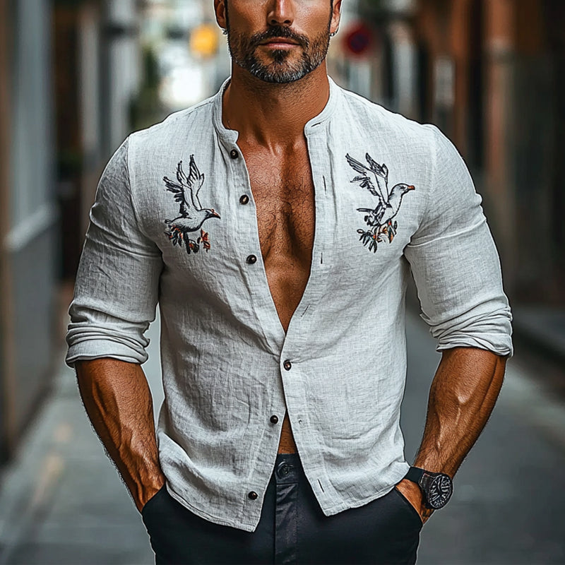 Chemise homme à manches longues et col rond brodée en coton et lin