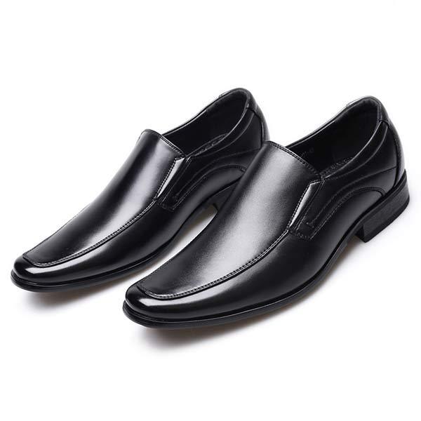 CHAUSSURES À ENFILER POUR HOMMES EN CUIR À PETITES CARRÉES