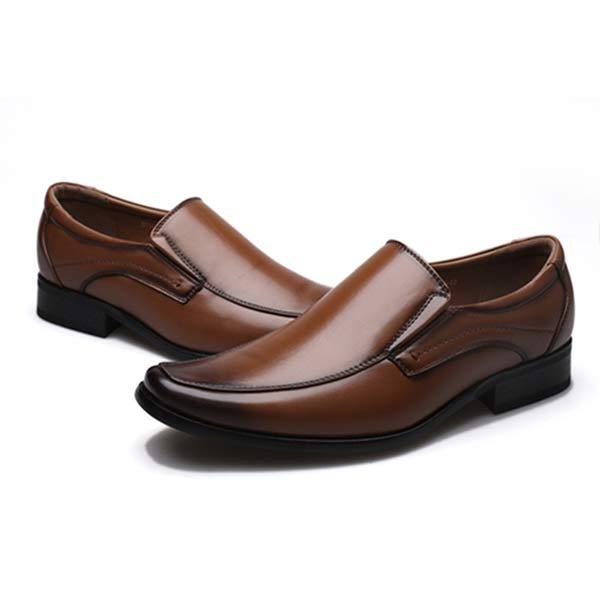 CHAUSSURES À ENFILER POUR HOMMES EN CUIR À PETITES CARRÉES