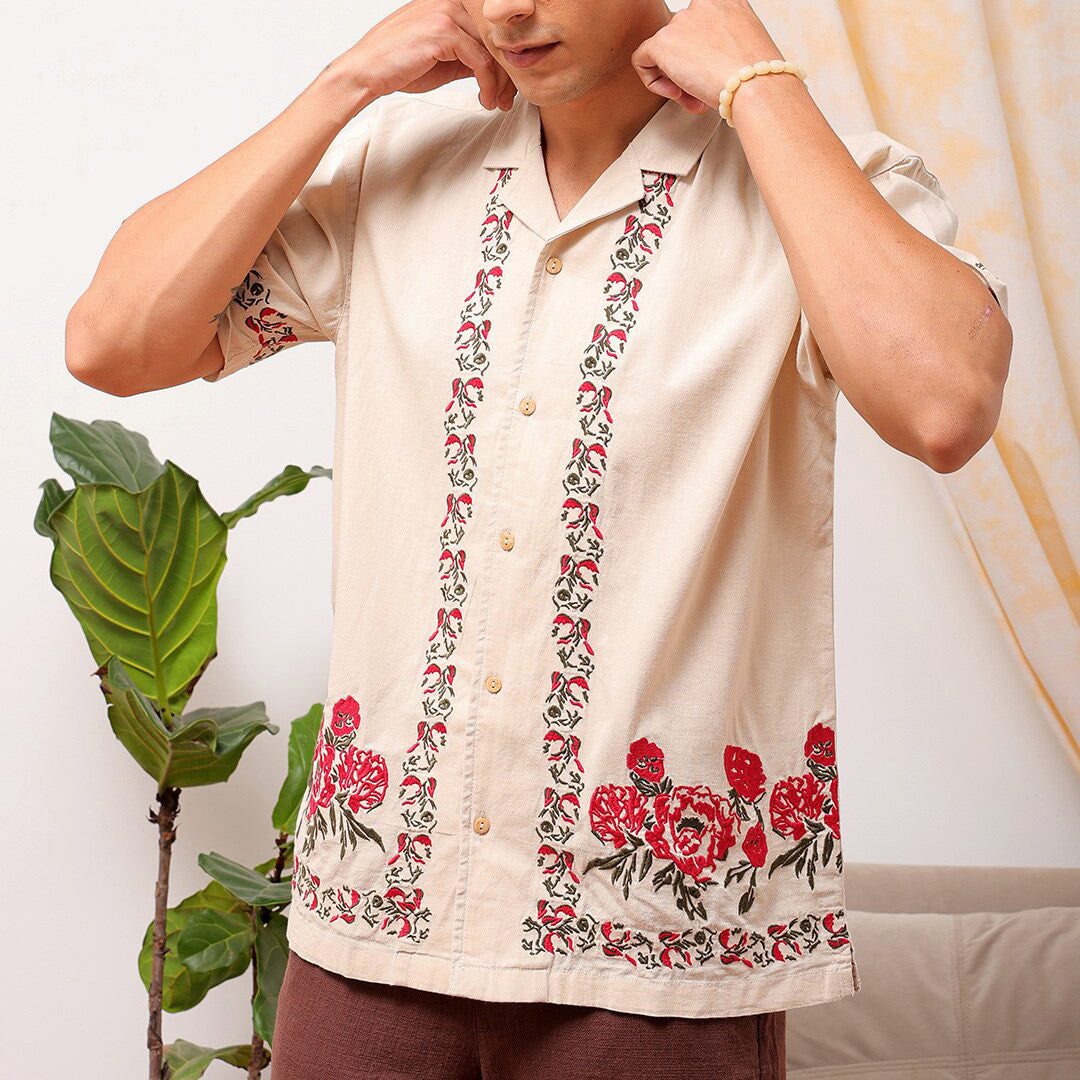 Men's fashionable casual short-sleeved shirt with floral prints