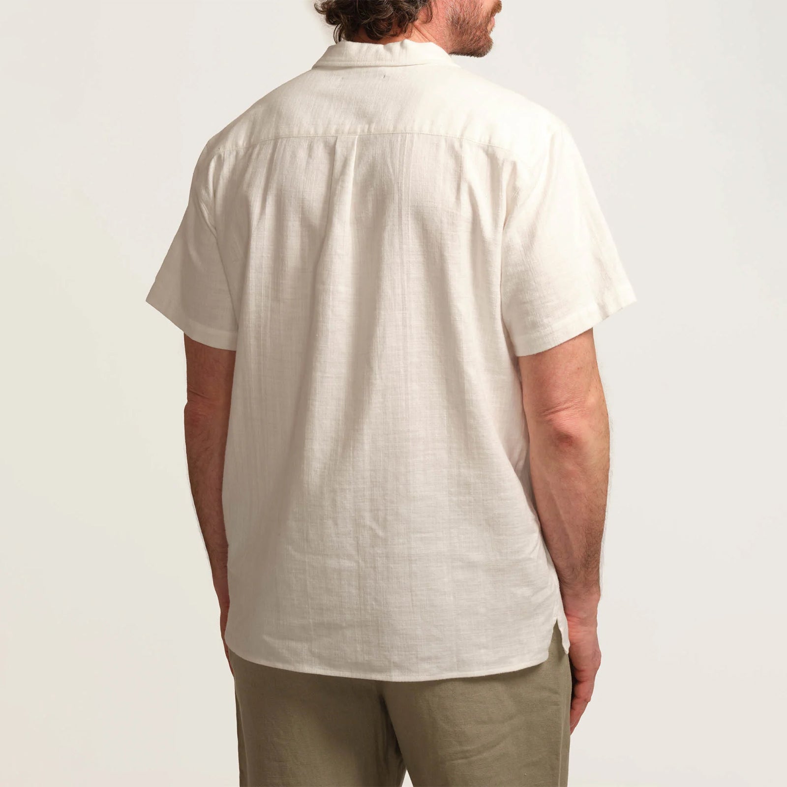 Men's fashionable casual short-sleeved shirt with floral prints