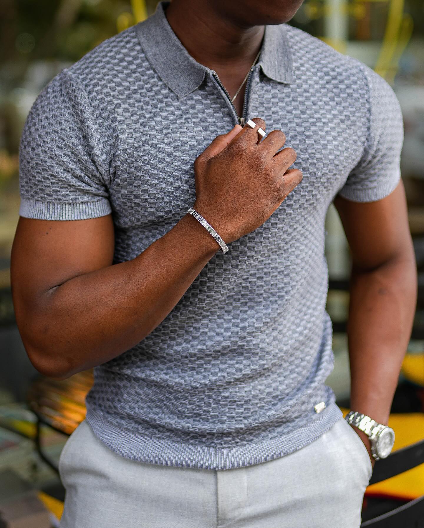 Modisches, lässiges Poloshirt für Herren mit geometrischem Aufdruck