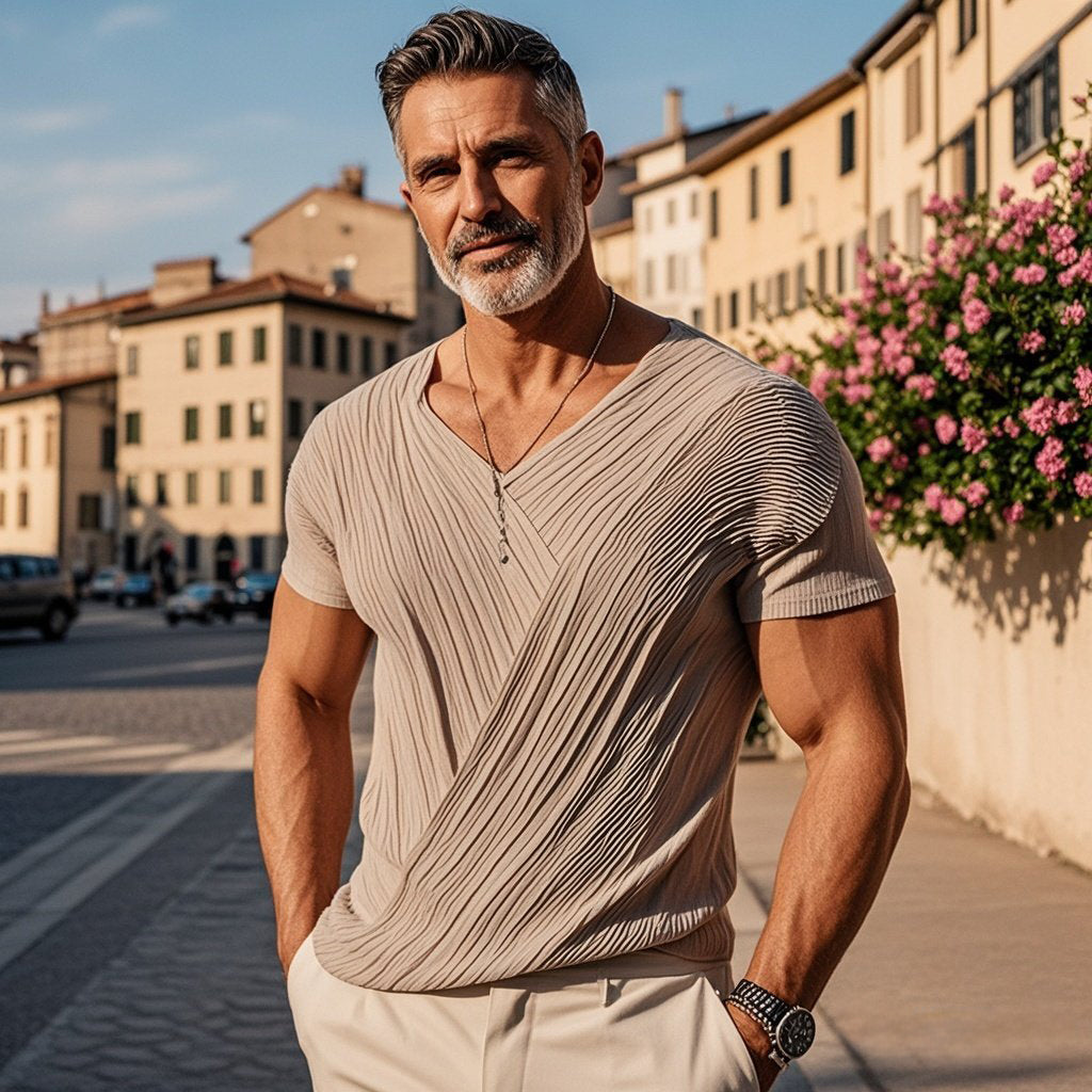 Men's fashionable and casual khaki pleated short-sleeved T-shirt