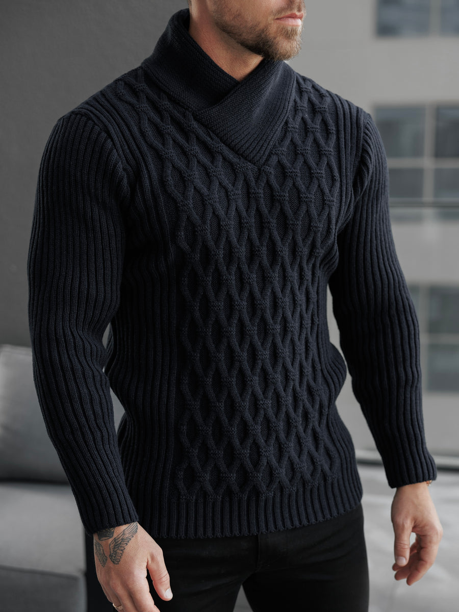 Pull en maille torsadée épaisse, naturel, avec des taches de couleur