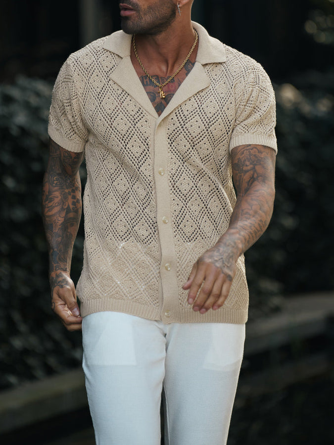 Chemise noire à manches courtes au crochet 