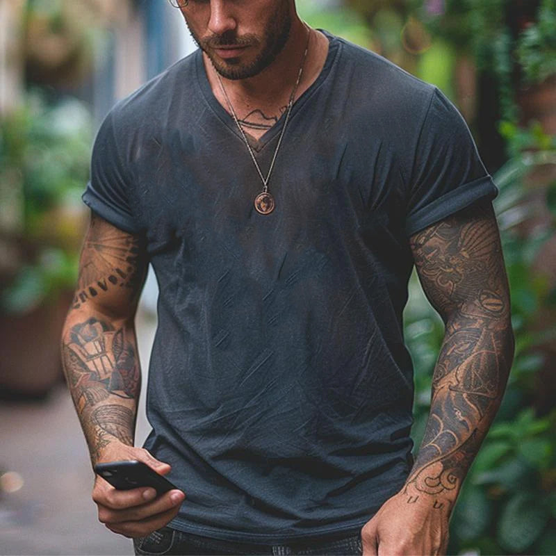 Men's Vintage Distressed V-neck Short-sleeved T-shirt