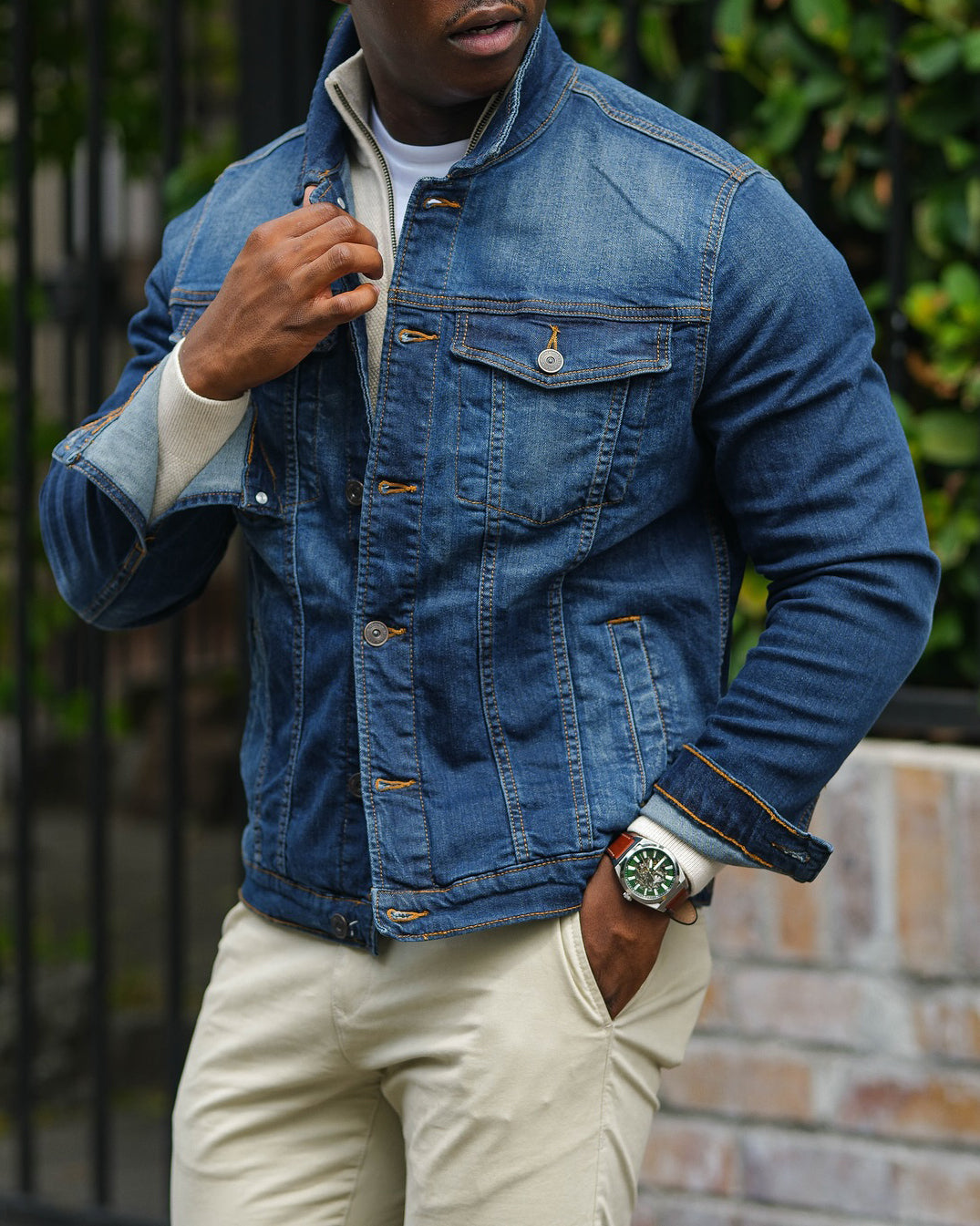 Men's fashionable casual blue denim jacket