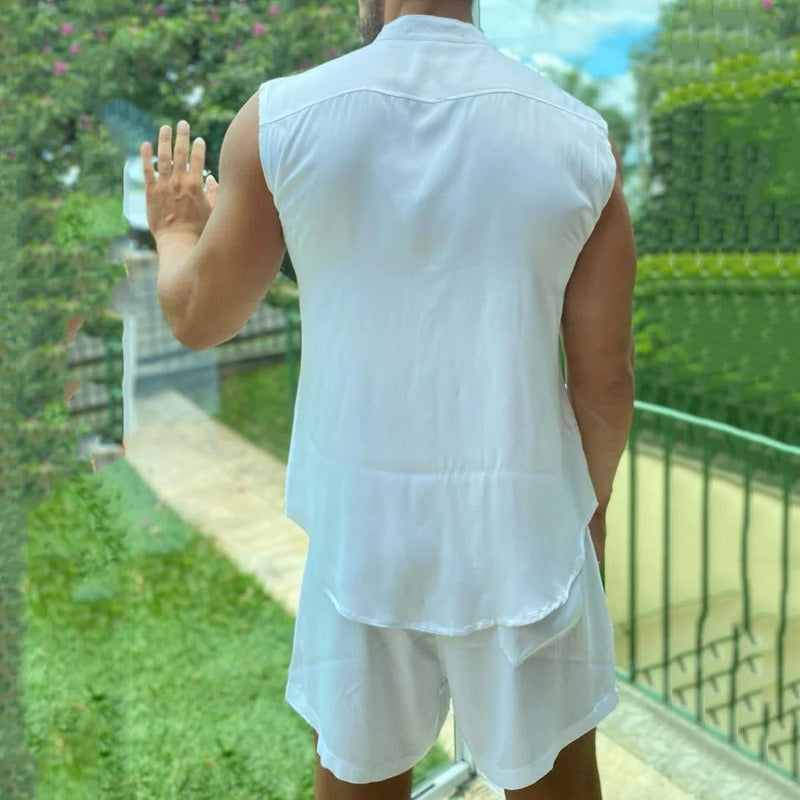 A two-piece set of men's fashionable and casual solid-color vests