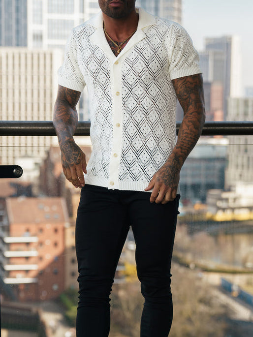 Chemise noire à manches courtes au crochet 