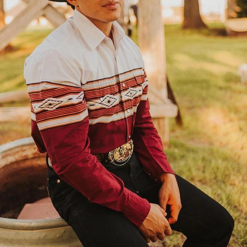 Chemise à manches longues et revers en denim imprimé western pour homme
