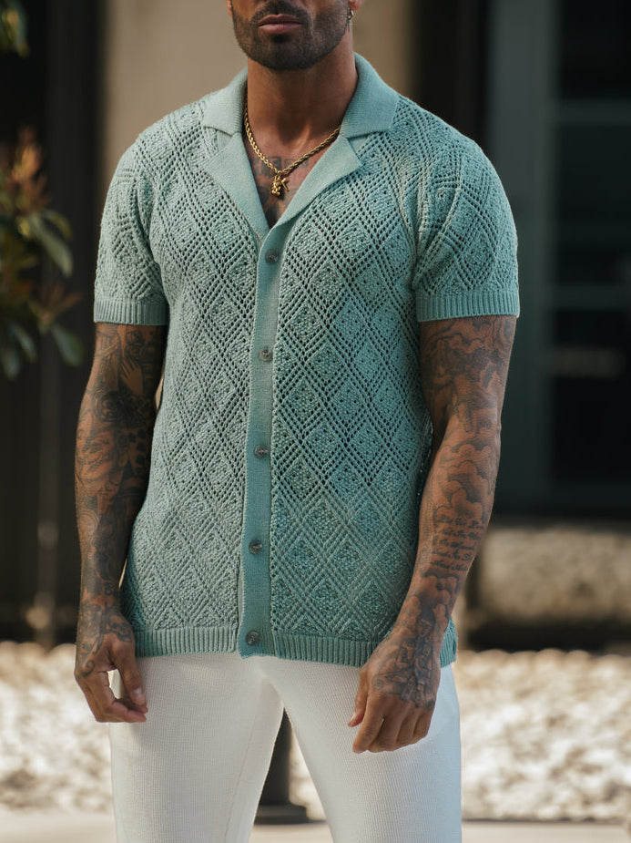 Chemise noire à manches courtes au crochet 