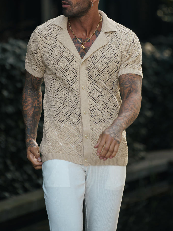 Chemise noire à manches courtes au crochet 